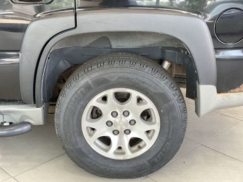 Used 2002 Chevrolet Tahoe Z71 AWD/4WD image 13