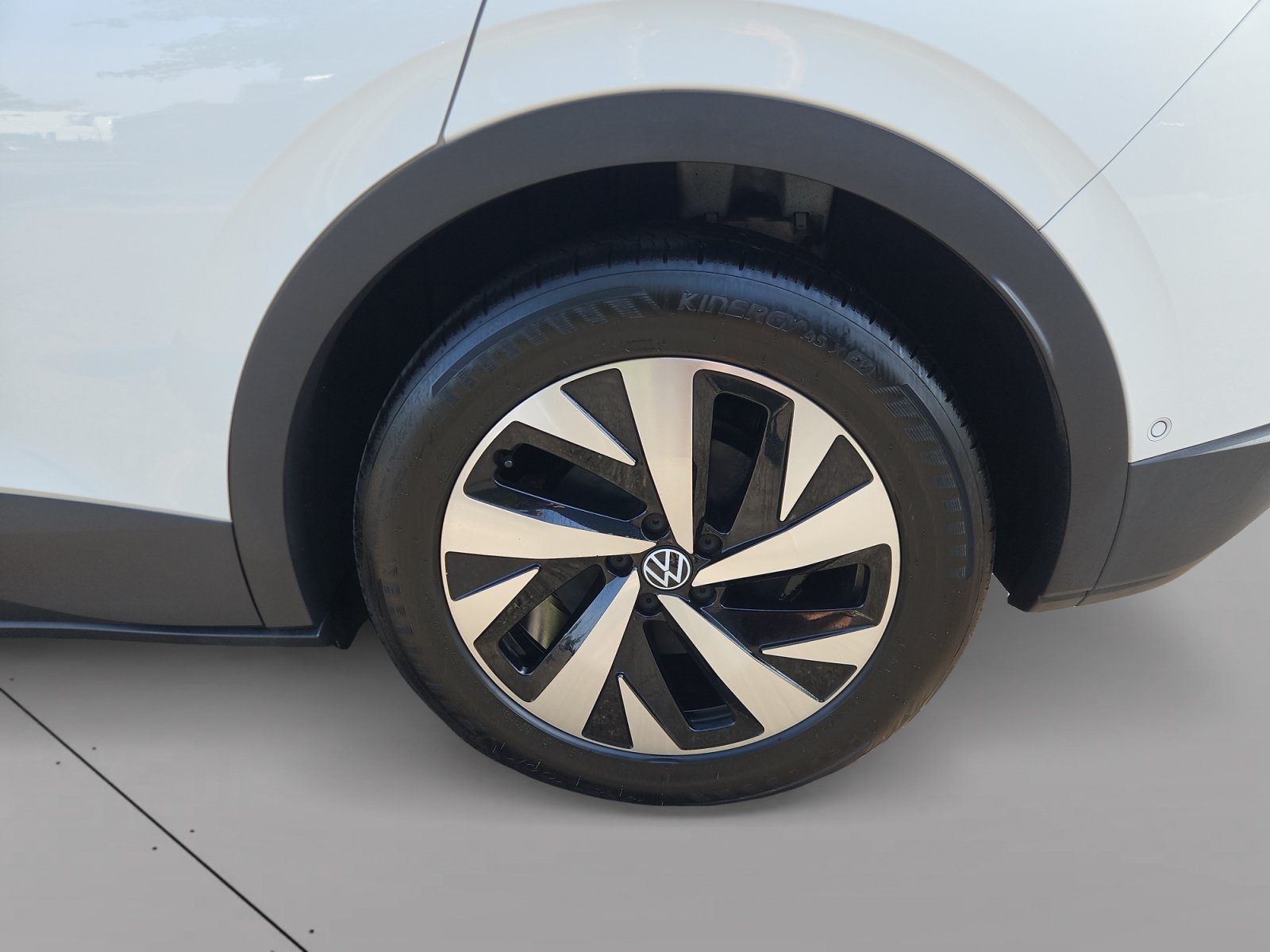 Used 2024 Volkswagen ID.4 2WD image 15