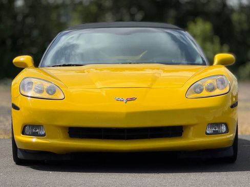 Used 2008 Chevrolet Corvette Convertible w/ Preferred Equipment Group RWD image 2