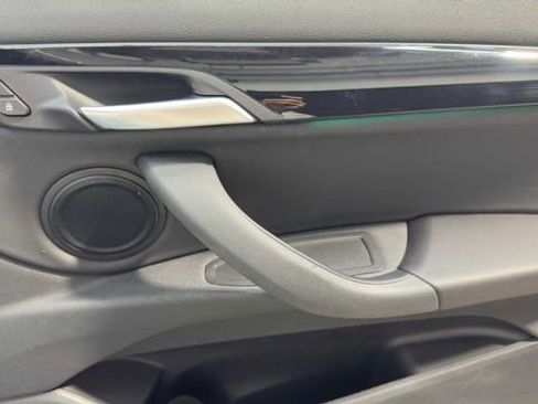 Used 2018 BMW X2 sDrive28i w/ Convenience Package image 11