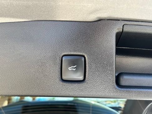 Used 2025 Ford Escape ST-Line w/ Equipment Group 301A FWD image 10