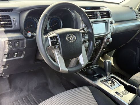 Used 2018 Toyota 4Runner SR5 RWD image 4