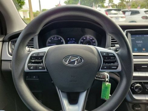 Used 2019 Hyundai Sonata SE FWD image 18