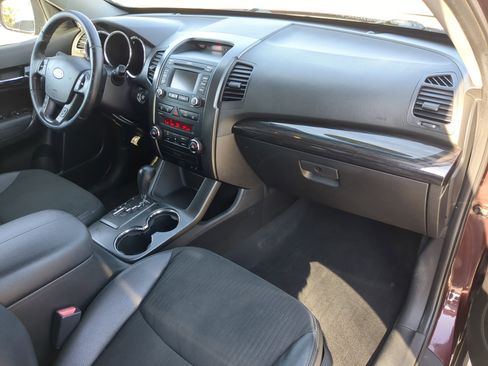 Used 2012 Kia Sorento EX image 11