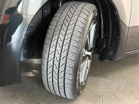 Used 2019 Toyota Corolla LE w/ LE Premium Package w/Moonroof FWD image 22