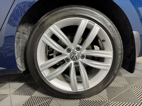 Used 2019 Volkswagen Passat 2.0T Wolfsburg w/ Wheels & Sunroof Package FWD image 32