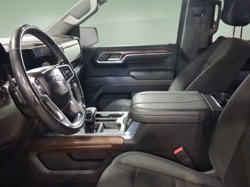 Used 2023 Chevrolet Silverado 1500 RST image 9