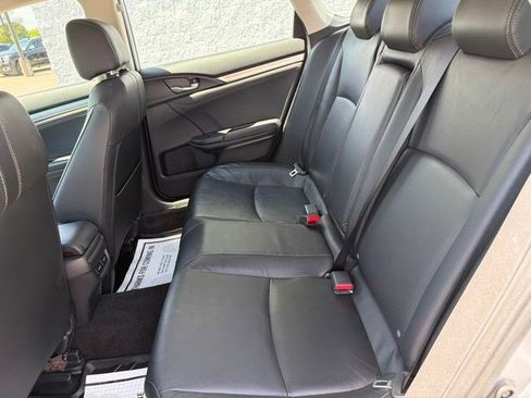 Used 2016 Honda Civic Touring image 14