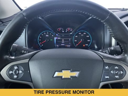 Used 2016 Chevrolet Colorado Z71 RWD image 3