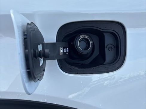 New 2026 Ford Explorer Active w/ Active Comfort Package image 12