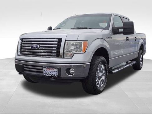 Used 2012 Ford F150 XLT w/ XLT Chrome Pkg image 8