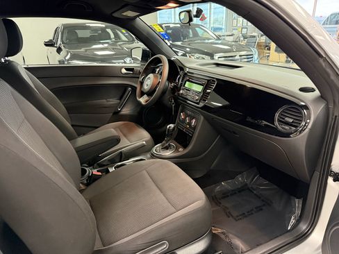 Used 2014 Volkswagen Beetle 1.8T image 20