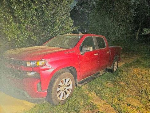 Used 2019 Chevrolet Silverado 1500 Custom w/ Trailering Package image 1