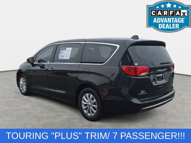 Used 2018 Chrysler Pacifica Touring Plus FWD image 7