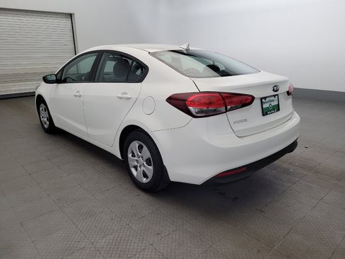 Used 2017 Kia Forte LX FWD image 5