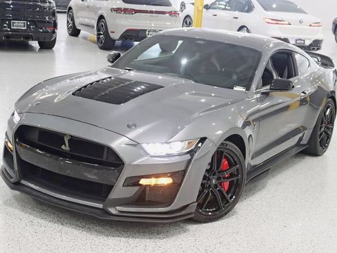 Used 2021 Ford Mustang Shelby GT500 RWD image 5