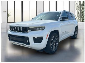 Used 2023 Jeep Grand Cherokee Overland AWD/4WD video 1