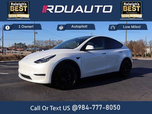 Used 2020 Tesla Model Y Long Range image 1