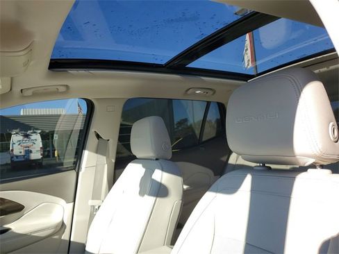 Used 2019 GMC Terrain Denali w/ LPO, Floor Liner Package image 10