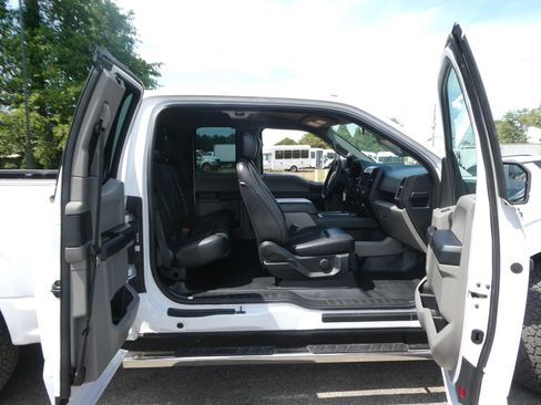 Used 2018 Ford F150 XL w/ Equipment Group 101A Mid RWD image 26