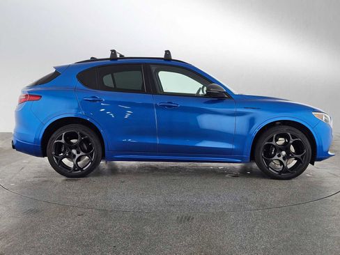 Used 2023 Alfa Romeo Stelvio Estrema AWD/4WD image 6
