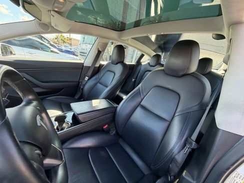 Used 2019 Tesla Model 3 Standard Range Plus RWD image 10