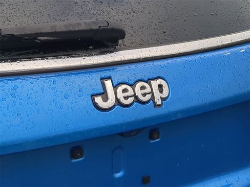 Used 2019 Jeep Compass Limited image 25