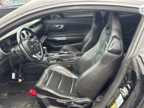 Used 2021 Ford Mustang GT Premium w/ Equipment Group 401A RWD image 7