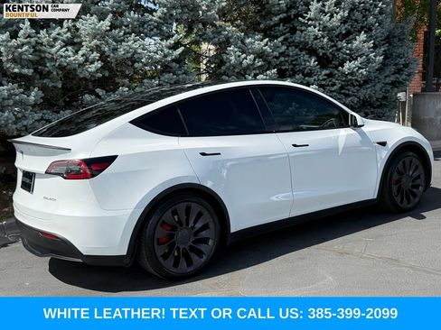 Used 2023 Tesla Model Y Performance AWD/4WD image 9