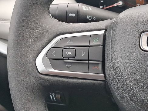 Certified 2025 Jeep Compass Limited AWD/4WD image 17