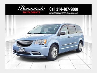 Used 2016 Chrysler Town & Country Limited w/ Trailer Tow Group