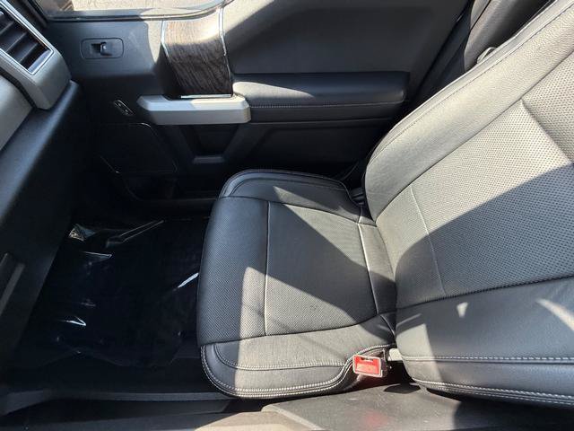 Used 2018 Ford F350 Lariat w/ Lariat Ultimate Package AWD/4WD image 26