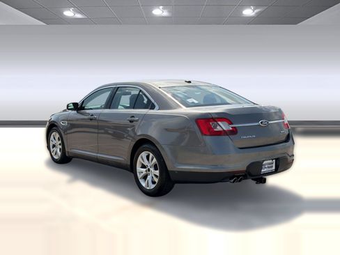 Used 2011 Ford Taurus SEL w/ 201A Rapid Spec Order Code FWD image 3