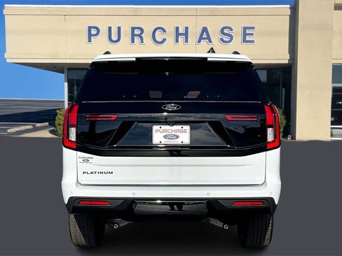 New 2026 Ford Expedition Platinum w/ Stealth Performance Package image 4