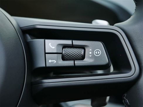 New 2026 Porsche Cayenne S image 21