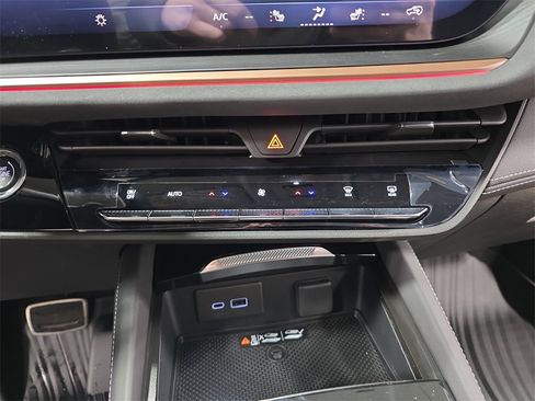 New 2026 Buick Envision Sport Touring image 21