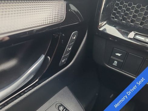 Used 2023 Honda CR-V EX-L image 25