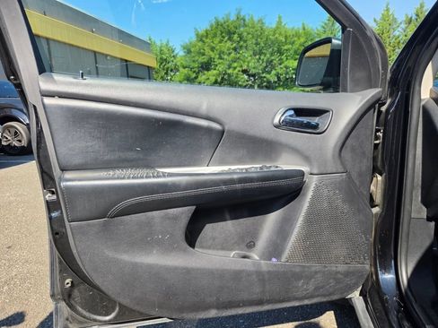 Used 2018 Dodge Journey SE w/ Connectivity Group FWD image 10