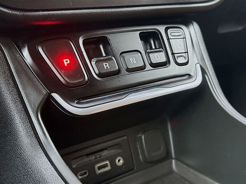 Used 2018 GMC Terrain SLT w/ Preferred Package AWD/4WD image 19