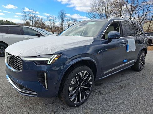 New 2026 Volvo XC90 B6 Ultra w/ Protection Package AWD/4WD image 2