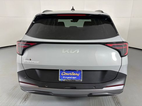 New 2026 Kia Sportage EX image 7