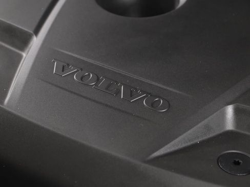 Used 2022 Volvo XC90 T6 Momentum w/ Climate Package image 22