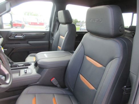 New 2026 GMC Sierra 3500 AT4 w/ AT4 Premium Plus Package AWD/4WD image 12