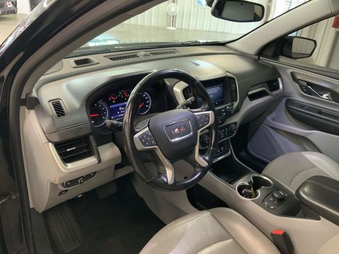 Used 2021 GMC Terrain SLT FWD image 3