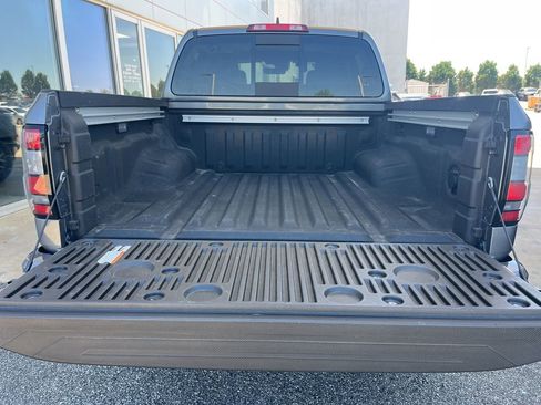 Used 2024 Nissan Frontier SL w/ Technology Package AWD/4WD image 28