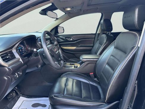 Used 2017 GMC Acadia Denali w/ Technology Package AWD/4WD image 9