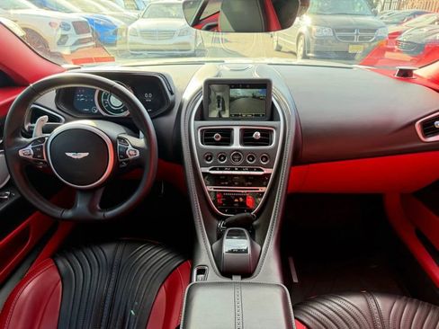 Used 2017 Aston Martin DB11 V12 image 17