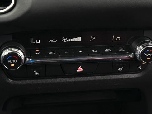 Certified 2024 MAZDA CX-30 AWD 2.5 S w/ Preferred Package image 33