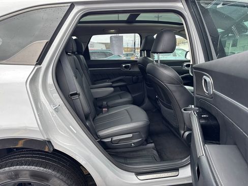 Certified 2023 Kia Sorento SX image 49