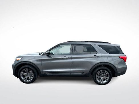 Certified 2023 Ford Explorer XLT w/ Equipment Group 202A AWD/4WD image 5